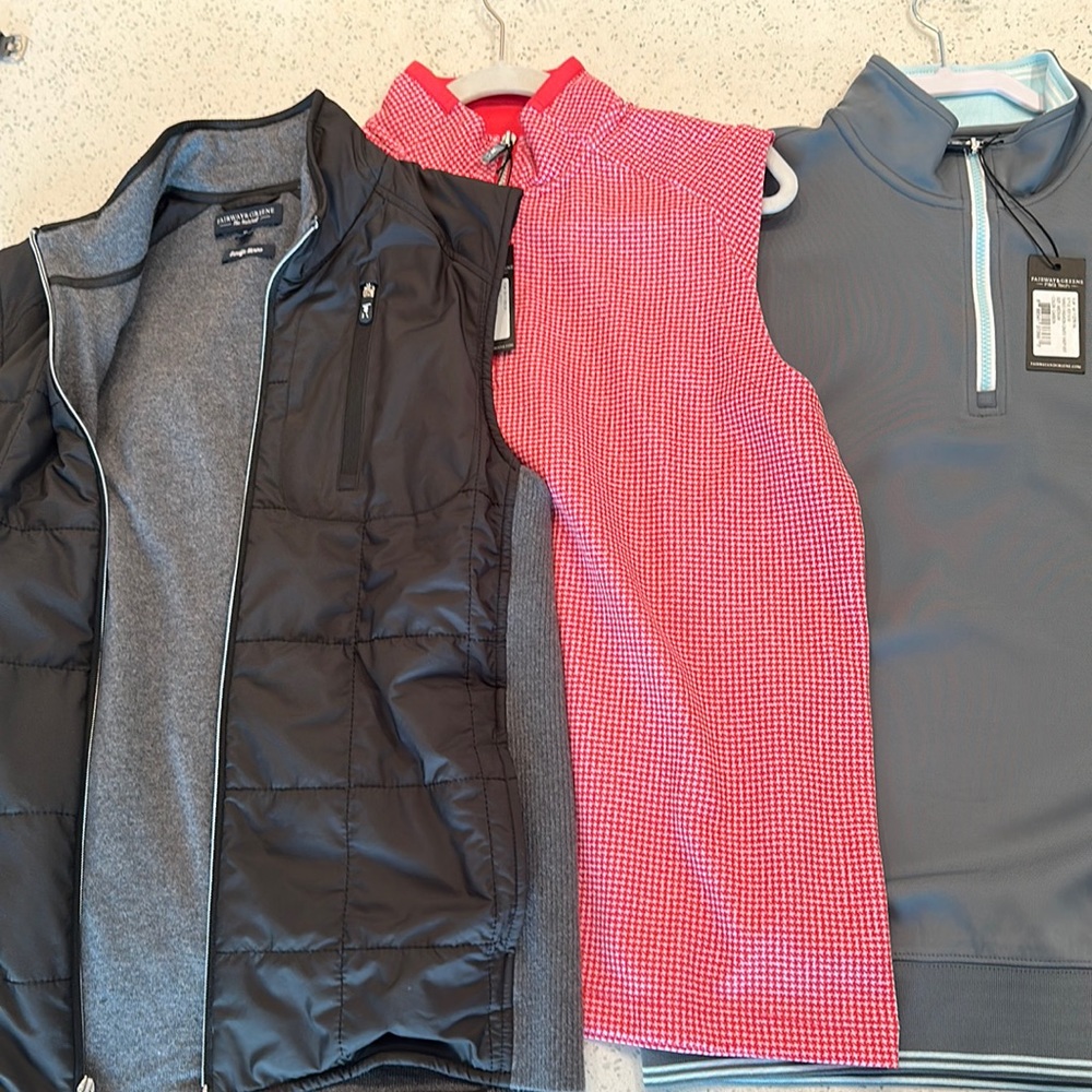 Lot of fairway and greene vests size medium